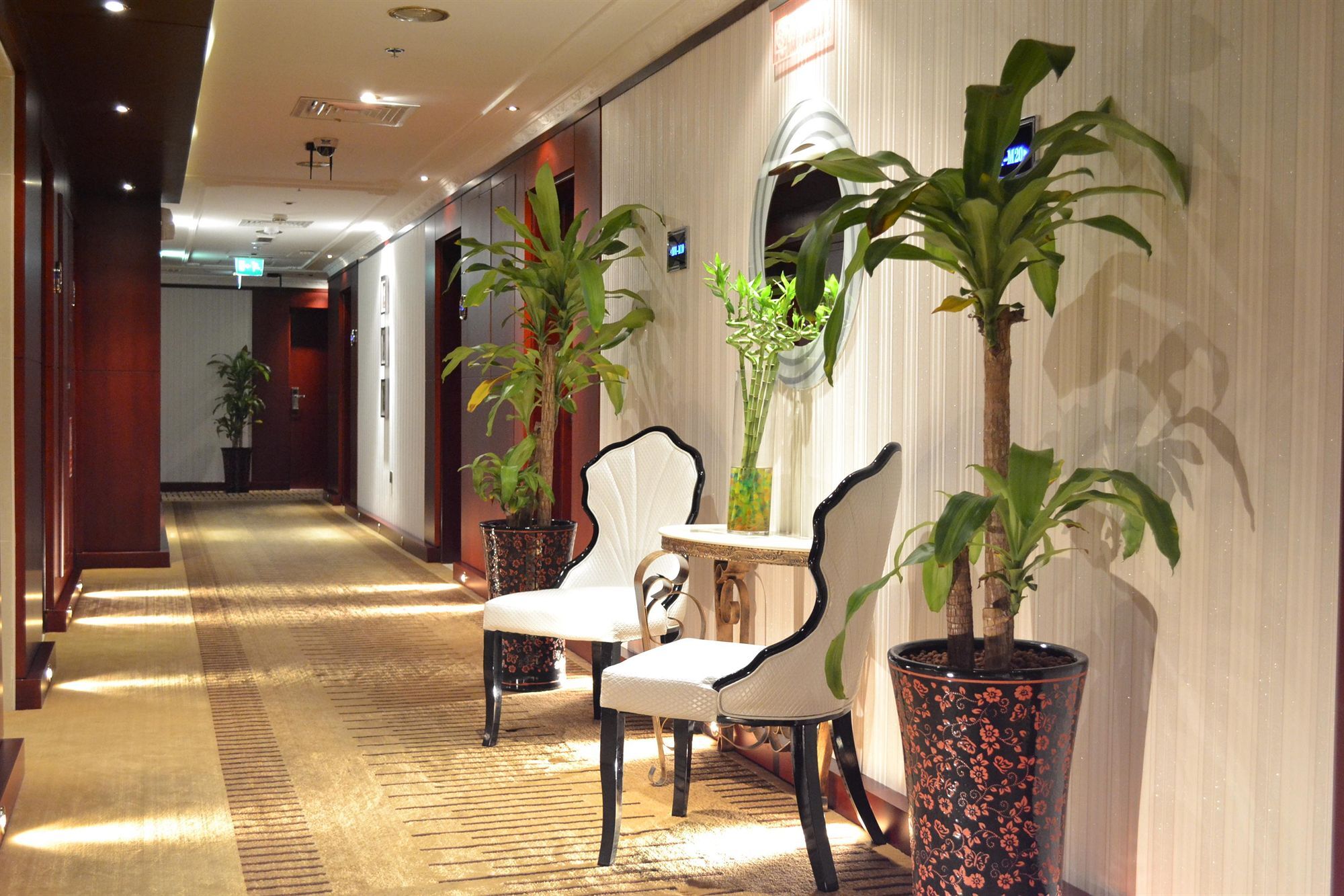 Palette Phoenix Hotel Dubai Exterior foto